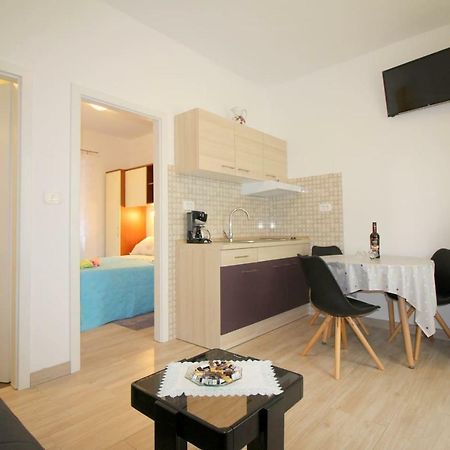 Apartment Noemi In City Center 波雷奇 外观 照片